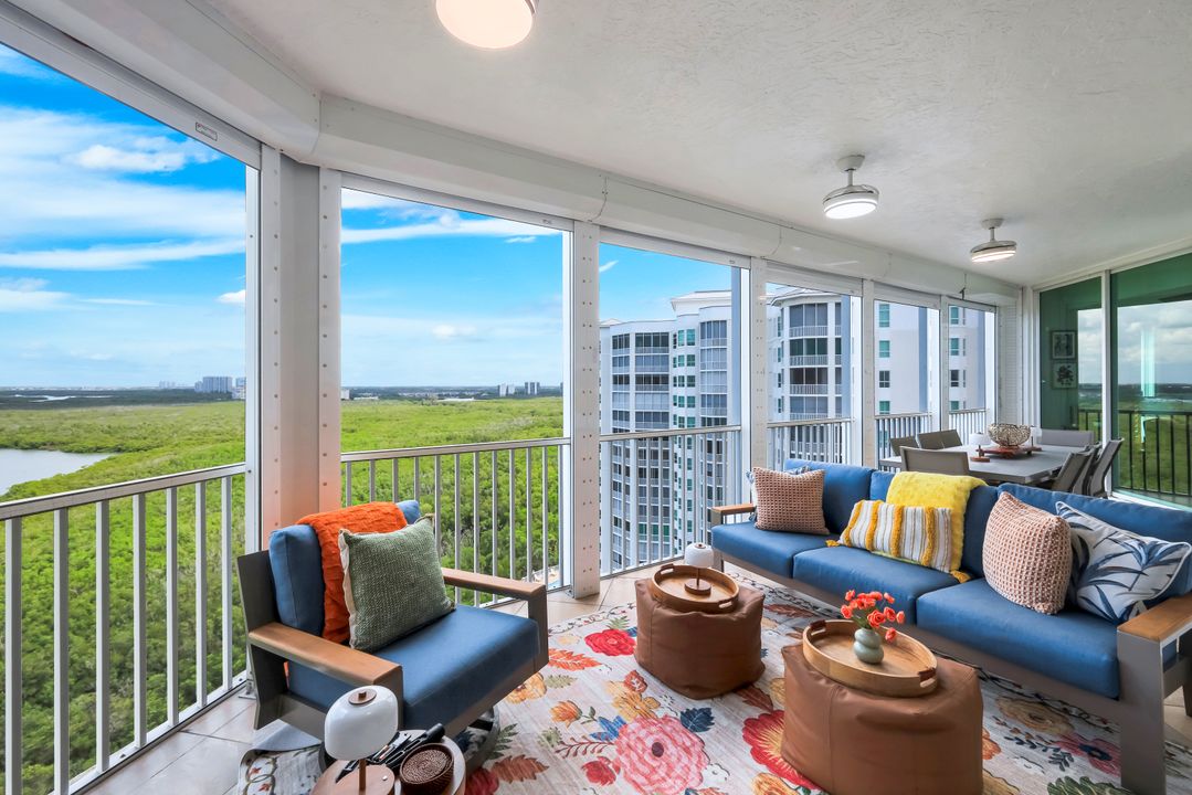 295 Grande Way #1405, Naples, FL 34110