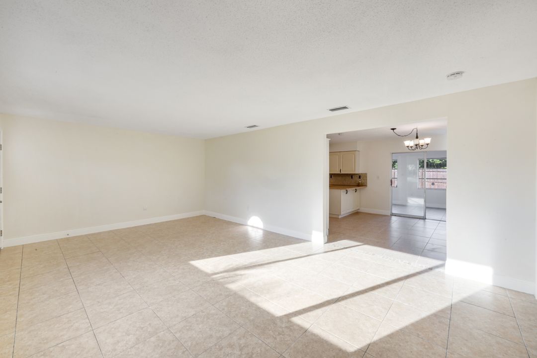 801 McMahon Ave NW, Port Charlotte, FL 33948