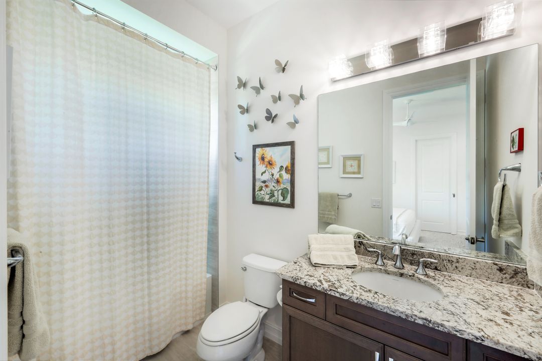 6259 Lightbourn Wy, Naples, FL 34113