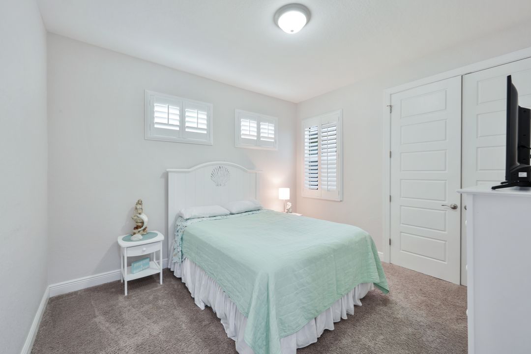 4800 SW 23rd Ave, Cape Coral, FL 33914
