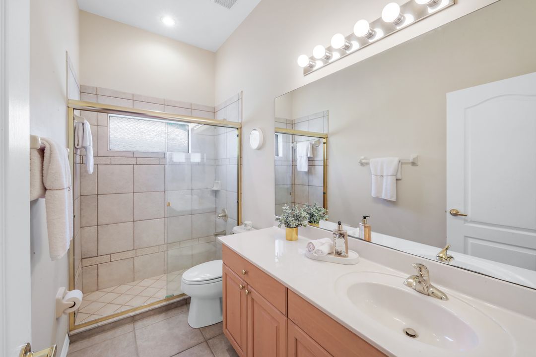 10824 Pond Ridge Dr, Fort Myers, FL 33913