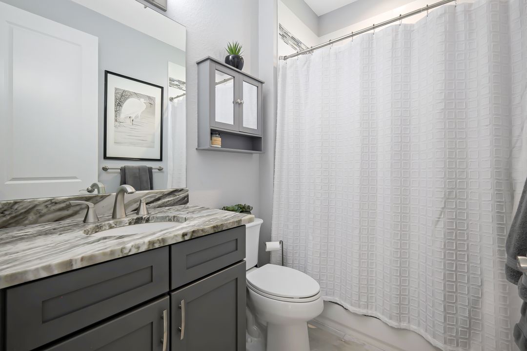2214 Isle of Pines Ave, Fort Myers, FL 33905