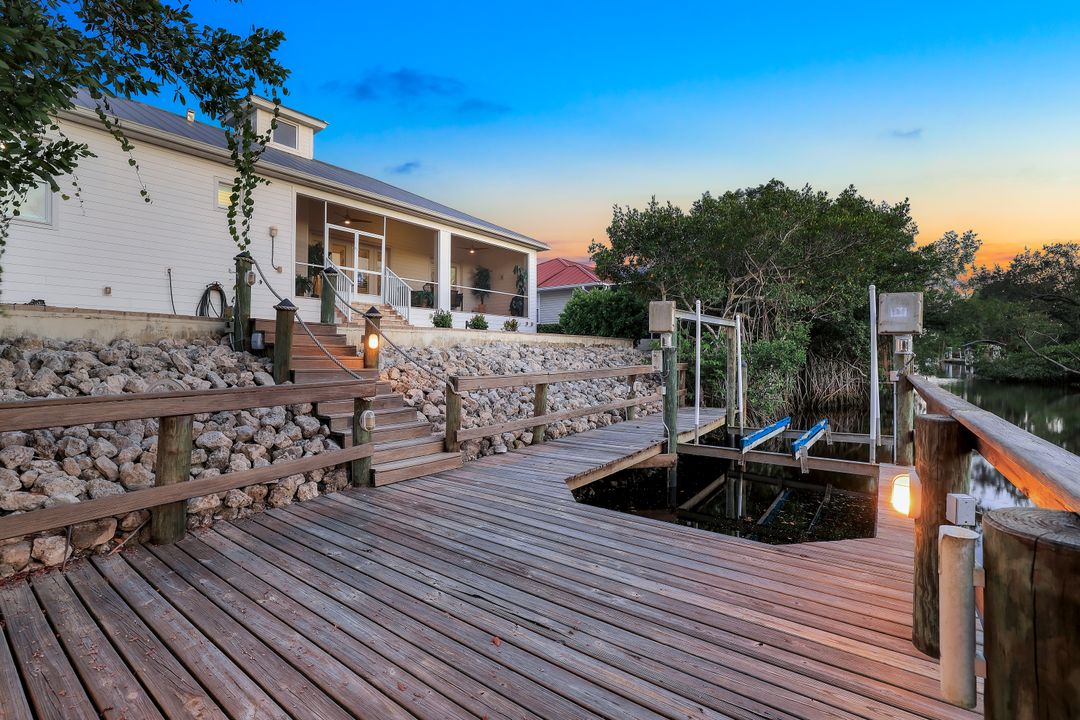 27080 Flamingo Dr, Bonita Springs, FL 34135