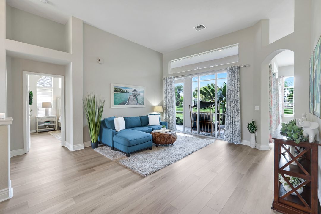 196 Skipping Stone Ln, Naples, FL 34119