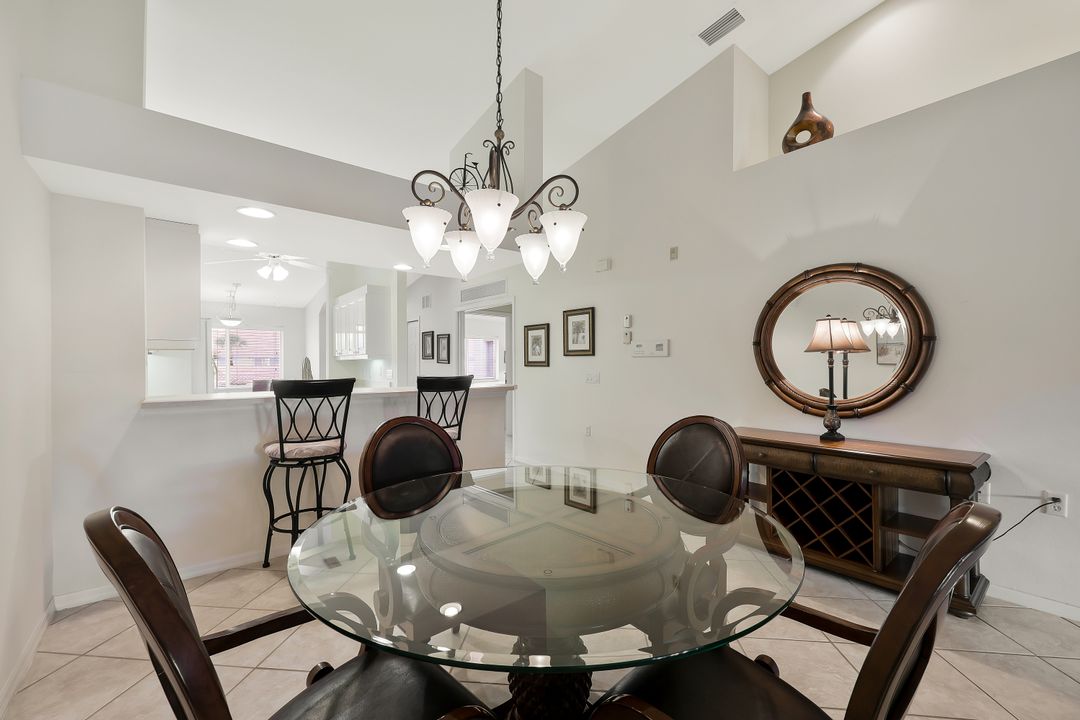 2395 Bayou Ln #4, Naples, FL 34112