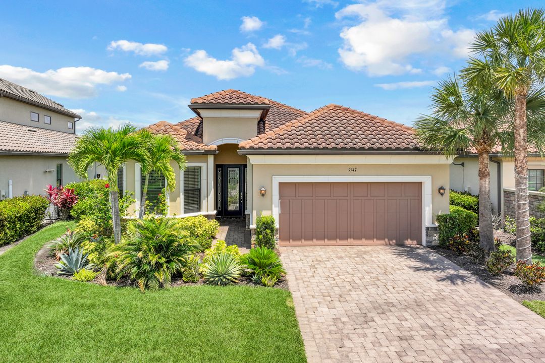 9147 Trivoli Ter, Naples, FL 34119
