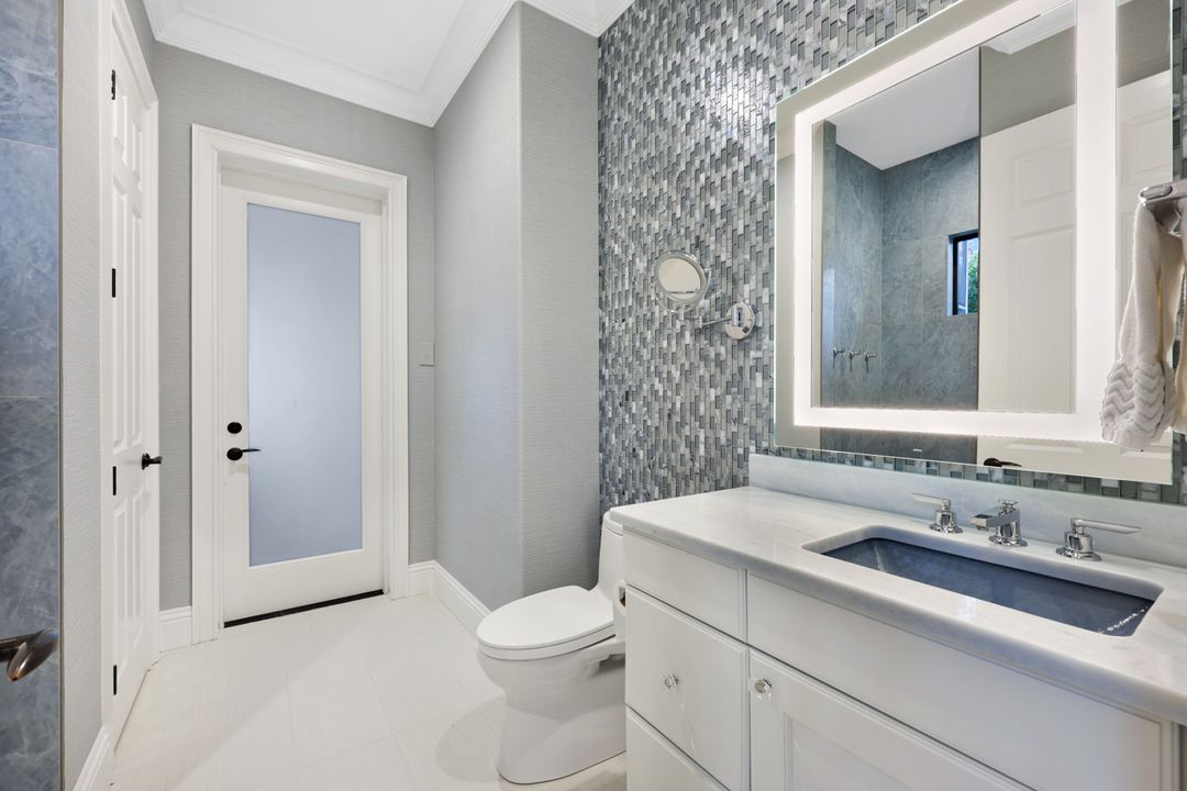 1725 Supreme Ct, Naples, FL 34110