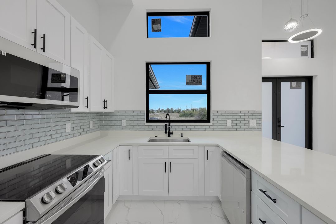 4321 NW 32nd St, Cape Coral, FL 33993