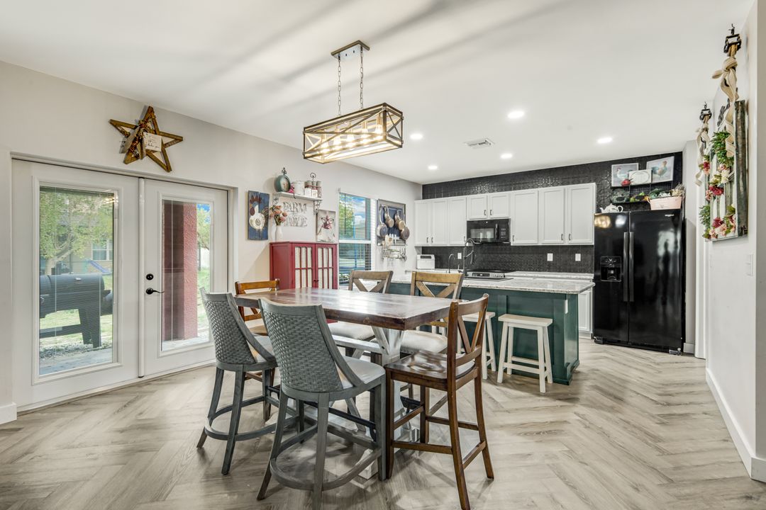 26701 Lincoln Ave, Bonita Springs, FL 34135