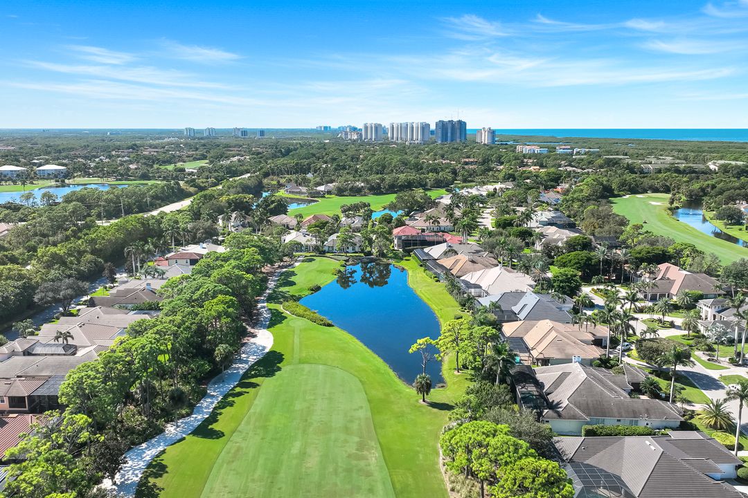 237 Charleston Ct, Naples, FL 34110