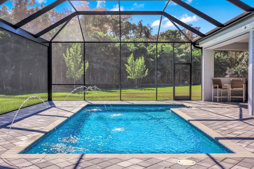 12083 Azalea Wy, Naples, FL 34120