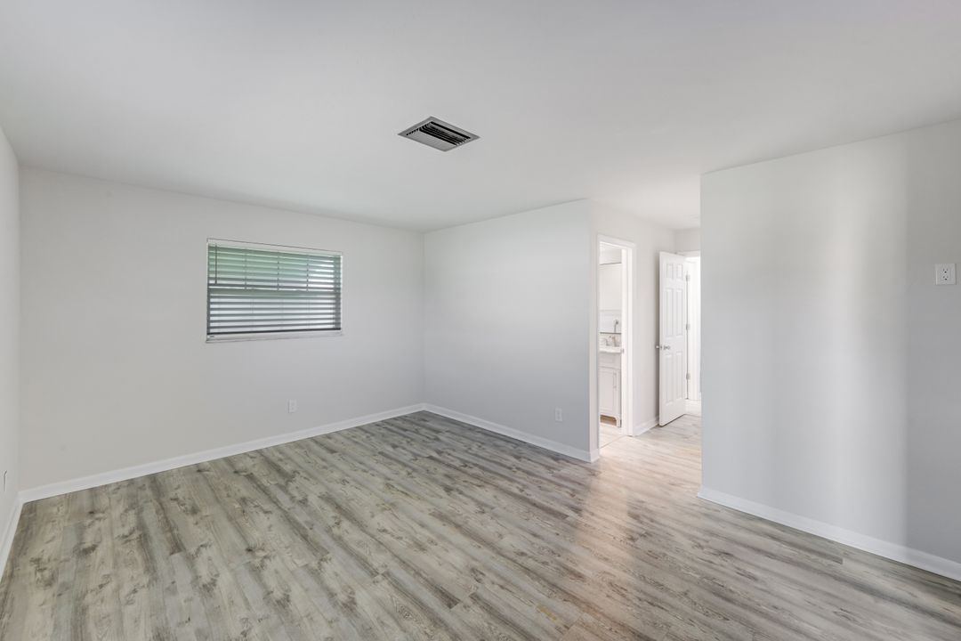 4240 SE 3rd Ave, Cape Coral, FL 33904