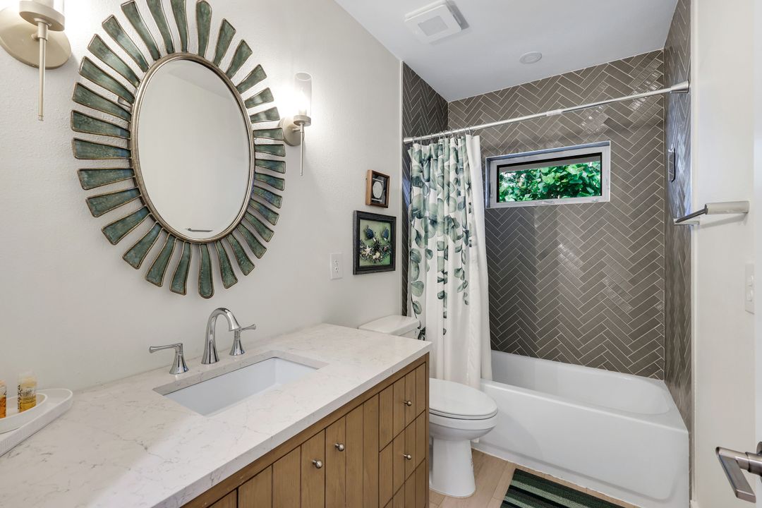 2321 W Gulf Dr #1E, Sanibel, FL 33957