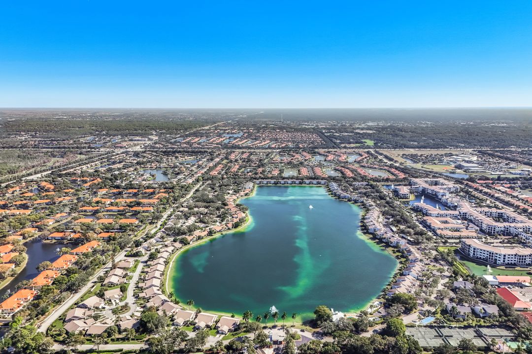 2626 Sailors Way, Naples, FL 34109