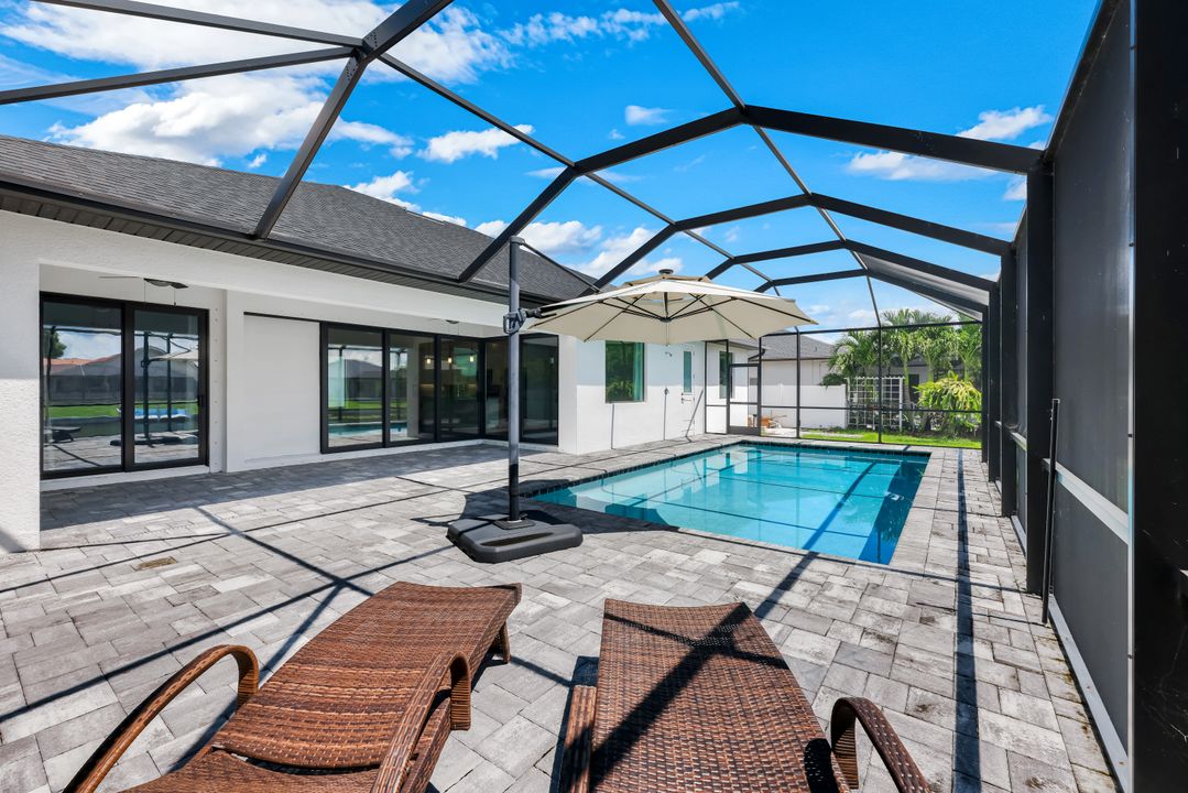 2126 NE 2nd St, Cape Coral, FL 33909