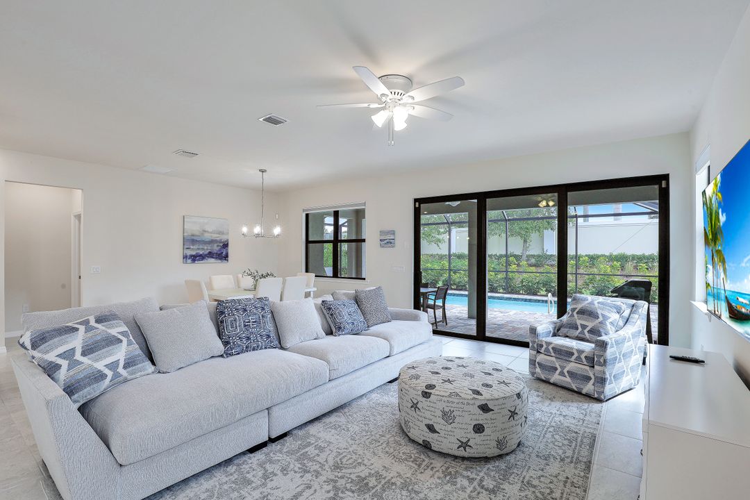 7266 Wilton Dr N, Naples, FL 34109