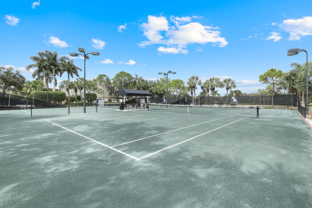 12832 Kinross Ln, Naples, FL 34120