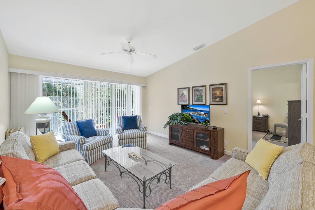 2305 Hidden Lake Dr #3704, Naples, FL 34112
