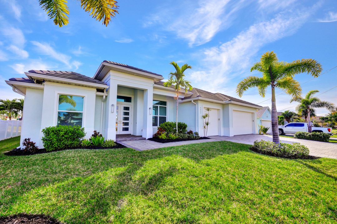 5317 SW 8th Pl, Cape Coral, FL 33914