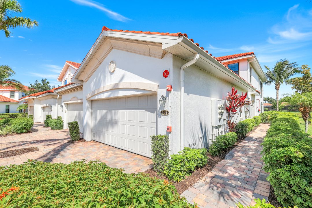 3159 Serena Ln #102, Naples, FL 34114