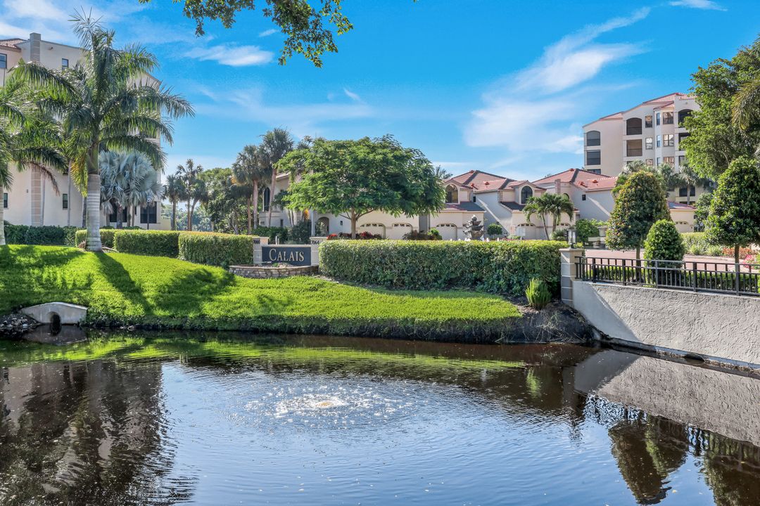 Pelican Bay Blvd, Pelican Bay, FL 34108