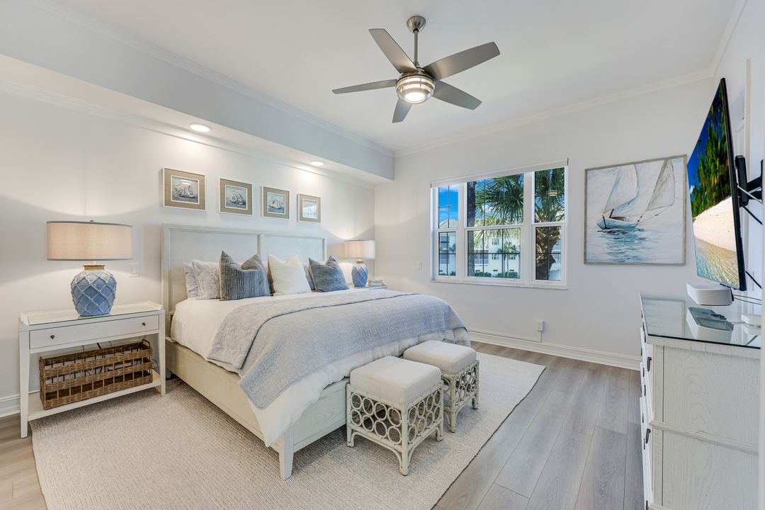 805 Bentwater Cir #104, Naples, FL 34108