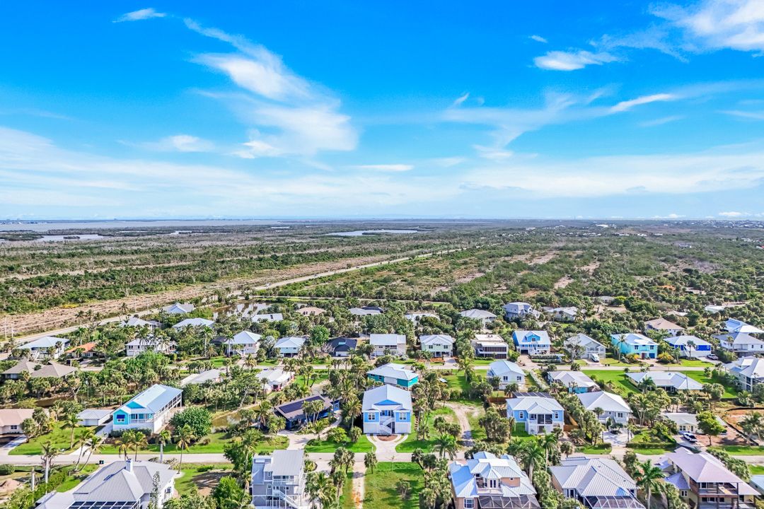 1376 Jamaica Dr, Sanibel, FL 33957