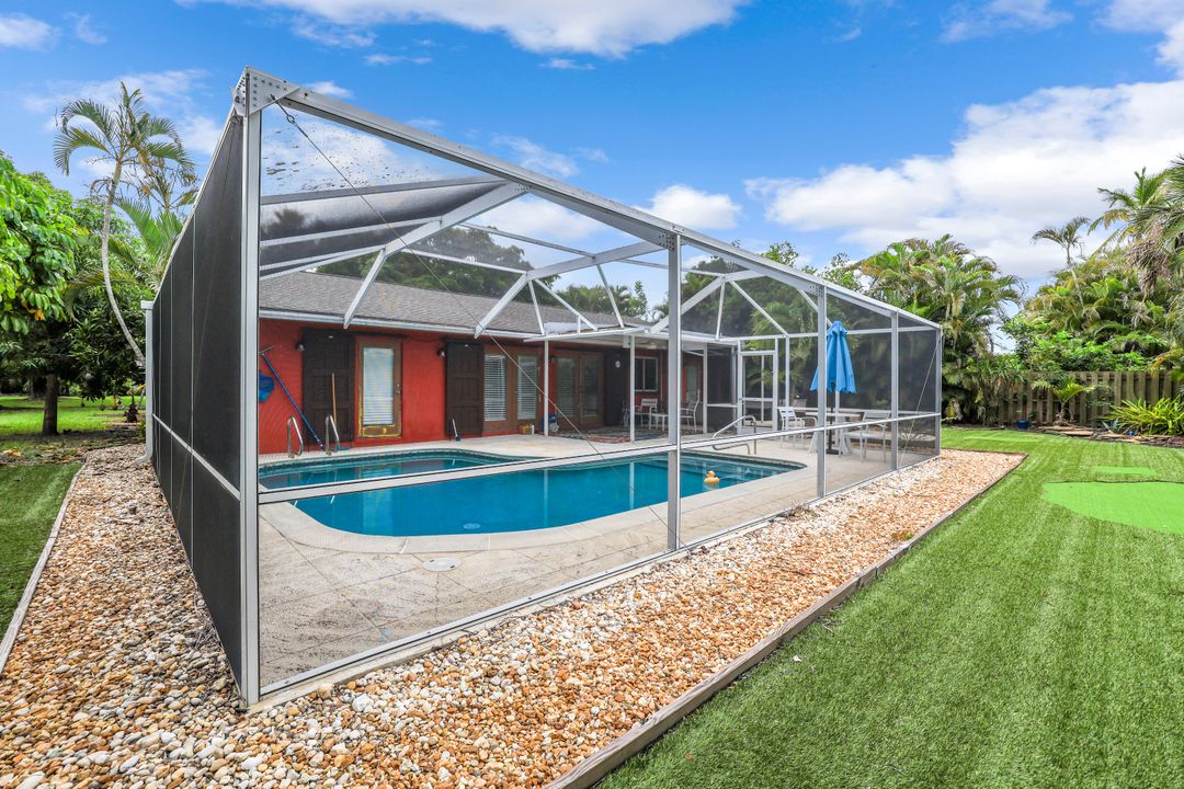 150 Big Springs Dr, Naples, FL 34113