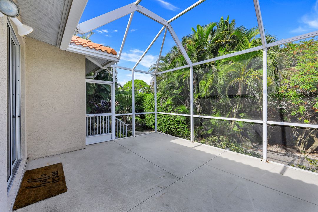 31 Tahiti Rd, Marco Island, FL 34145