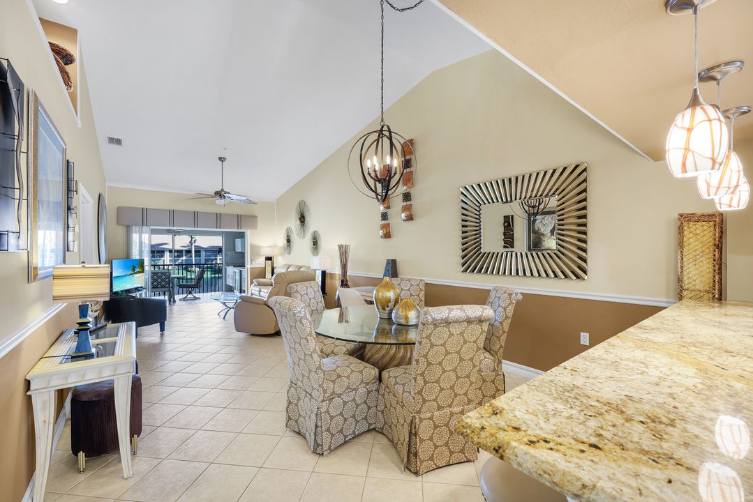 2375 Bayou Ln #4, Naples, FL 34112