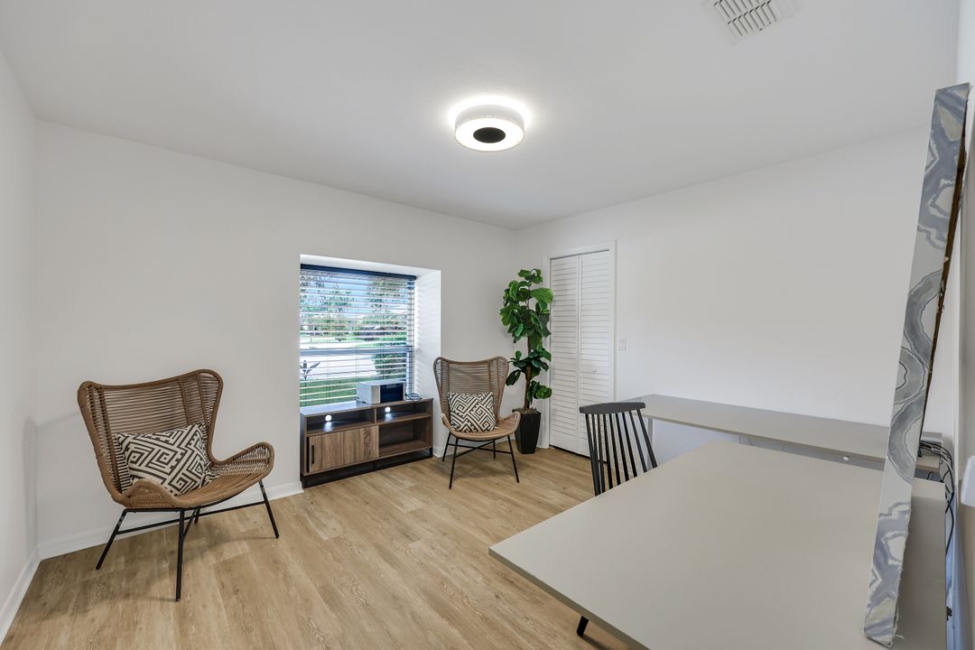 10951 Fieldfair Dr, Naples, FL 34119