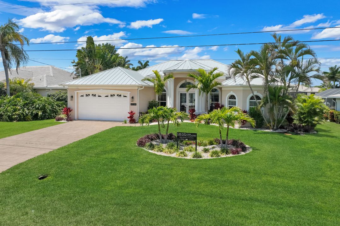 3710 SE 18th Pl, Cape Coral, FL 33904