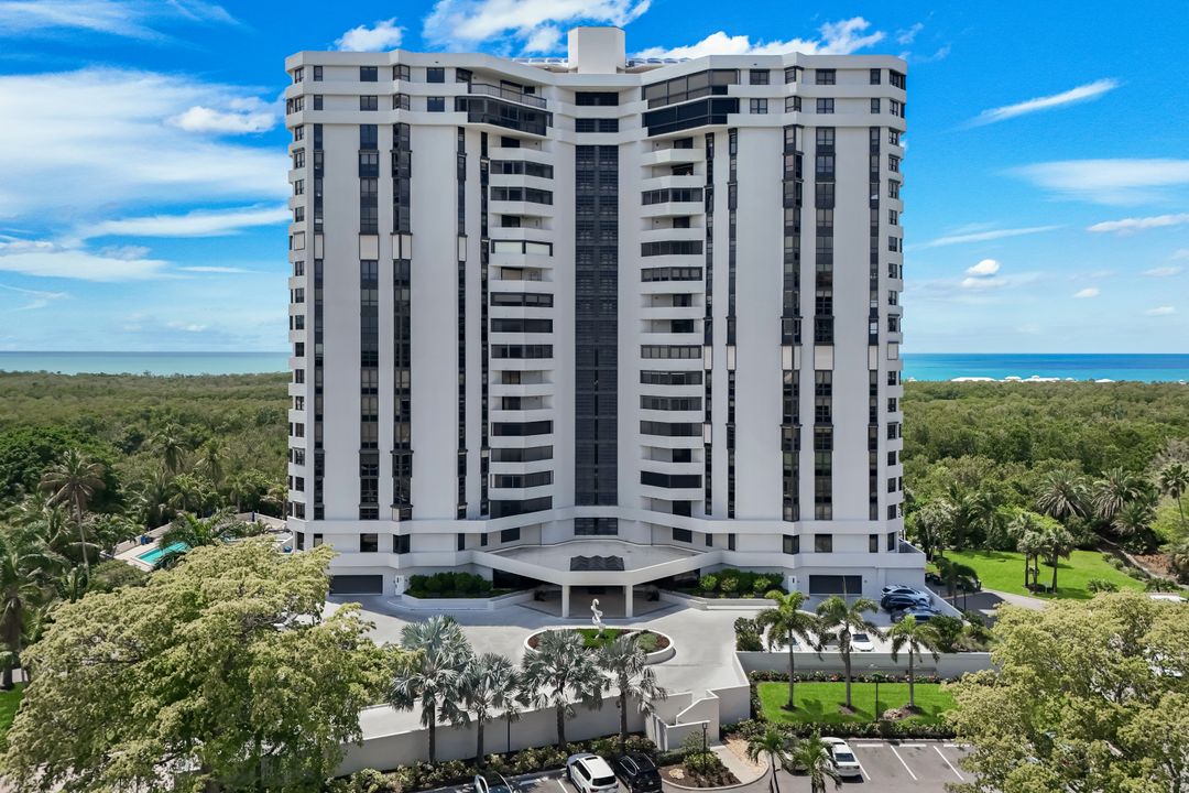 6001 Pelican Bay Blvd #1606, Naples, FL 34108
