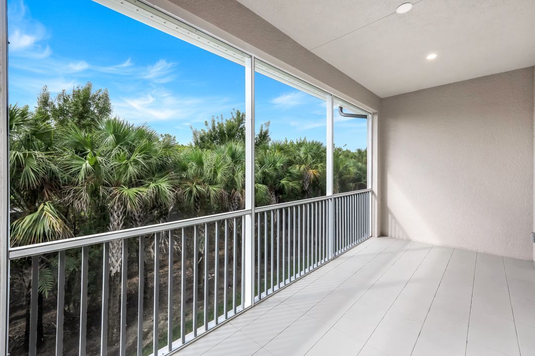 280 Antilles Wy E #101, Naples, FL 34112
