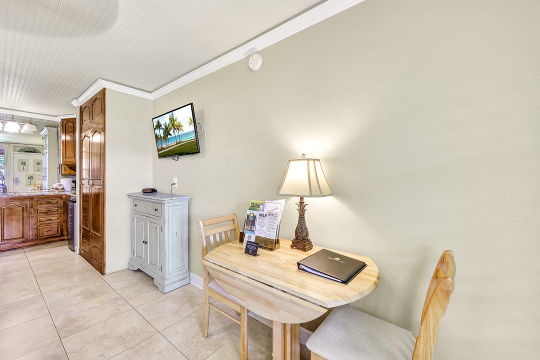 2555 Tamiami Trail N #263, Naples, FL 34103