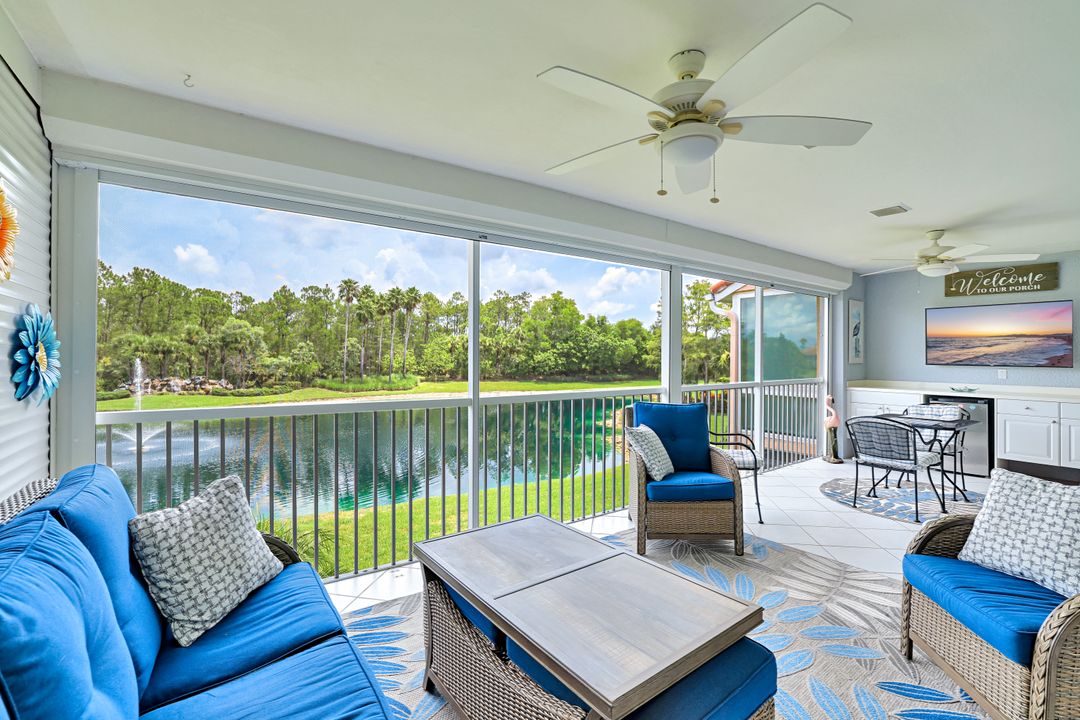 1940 Cascades Dr #8, Naples, FL 34112