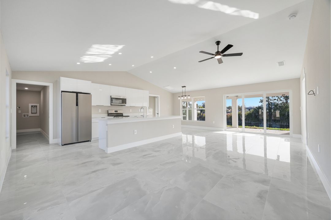 2823 NE 5th Pl, Cape Coral, FL 33909