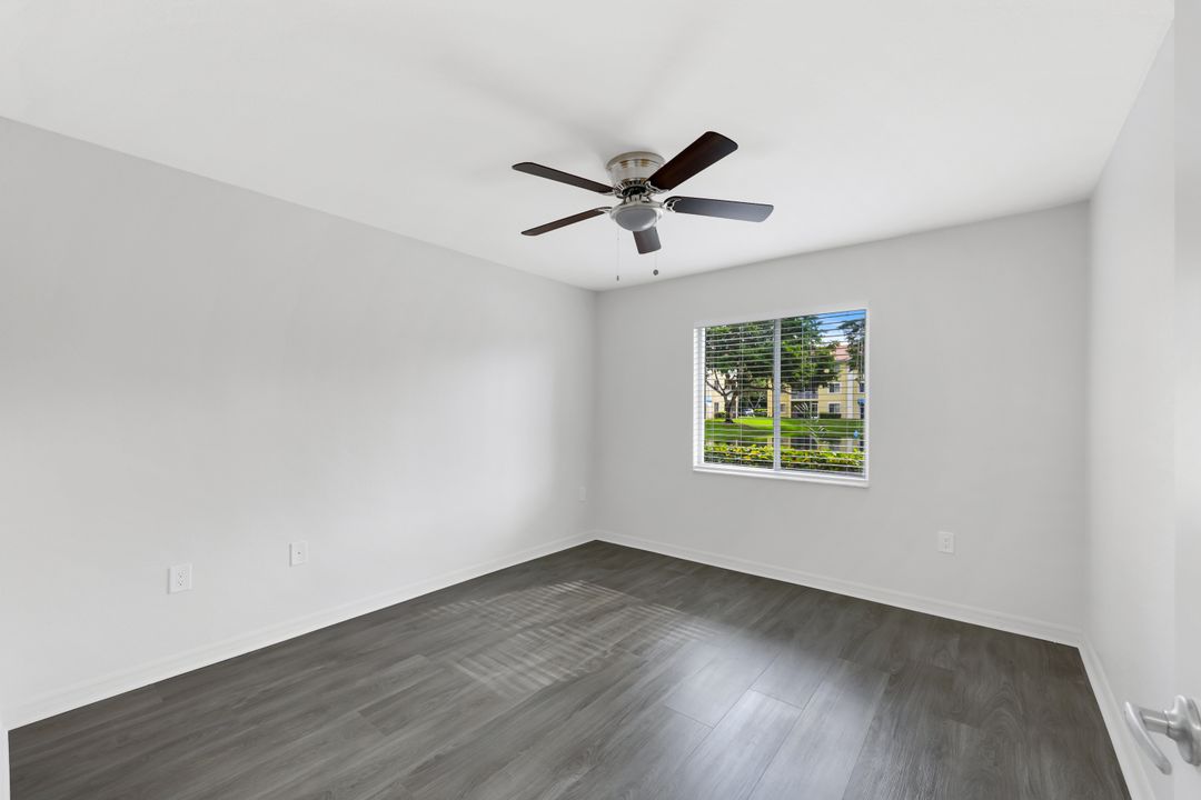 8298 Key Royal Ln #415, Naples, FL 34119