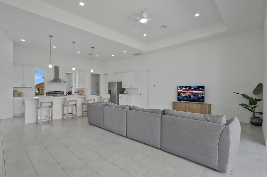 1428 NW 27th Pl, Cape Coral, FL 33993