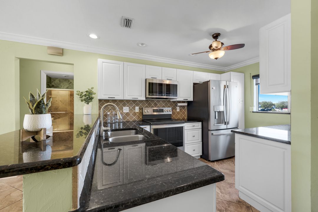 1706 Bikini Ct #202, Cape Coral, FL 33904