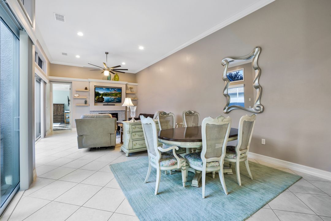 1619 Cayman Ct, Naples, FL 34119