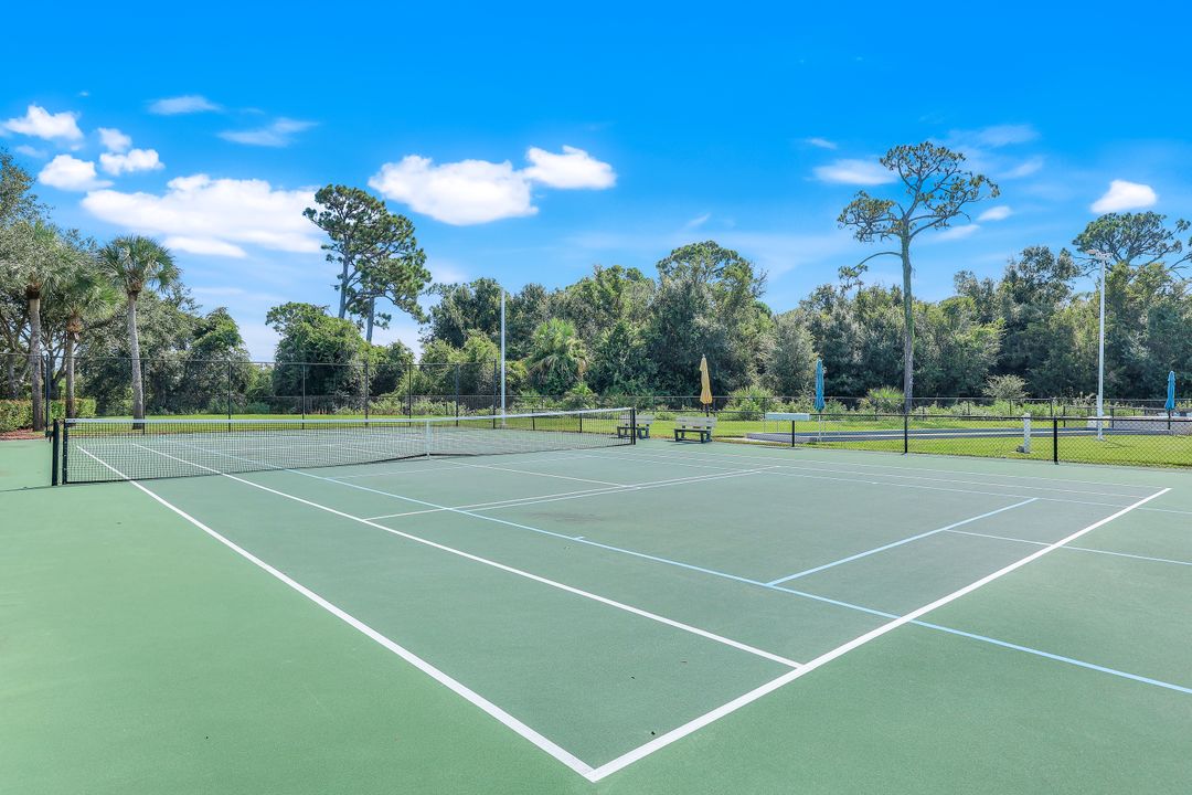9764 Mendocino Dr, Fort Myers, FL 33919