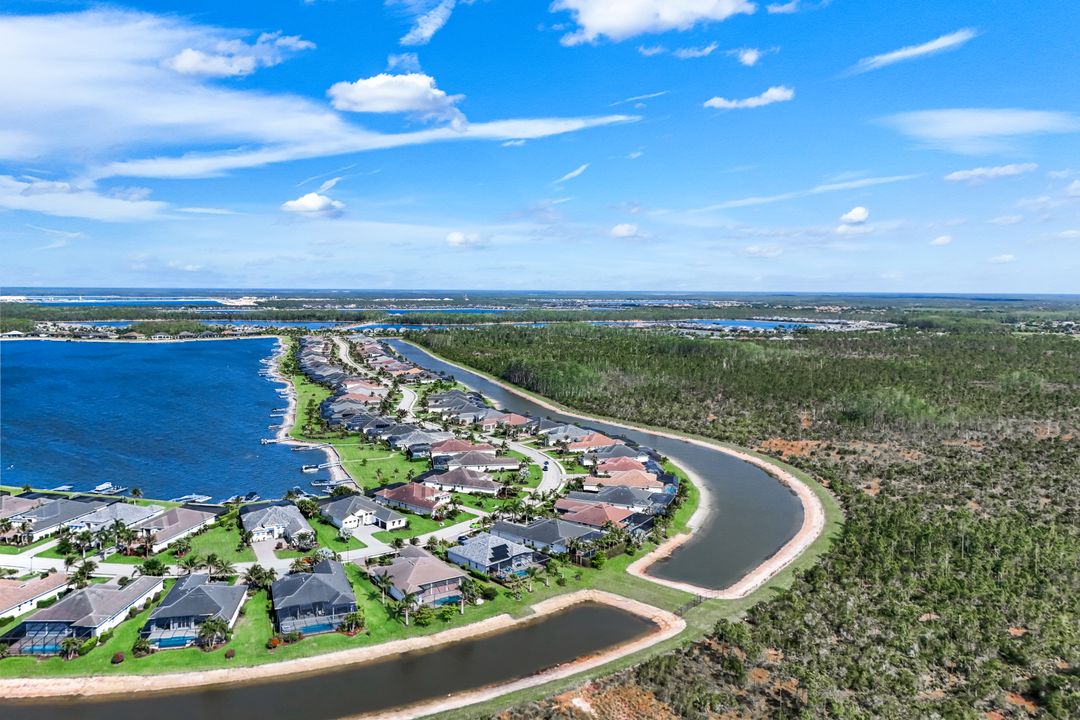 18437 WildBlue Blvd, Fort Myers, FL 33913