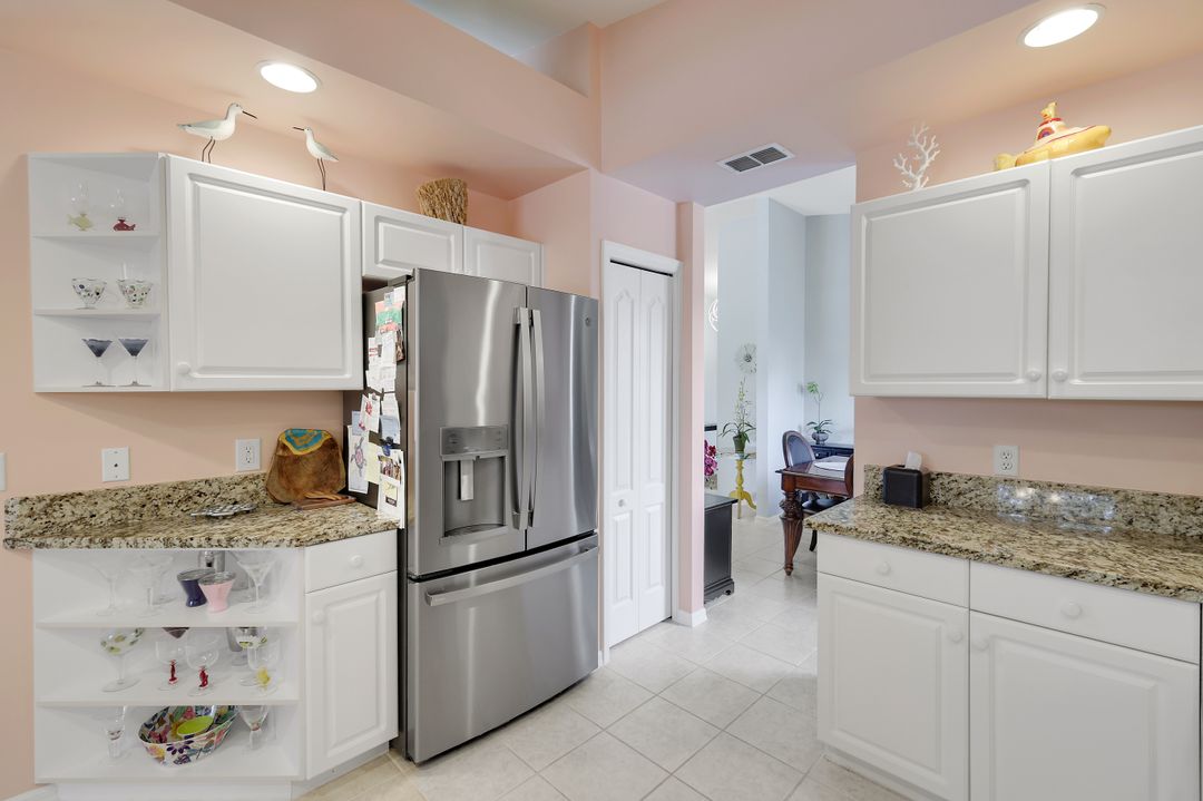 3365 Grand Cypress Dr #201, Naples, FL 34119