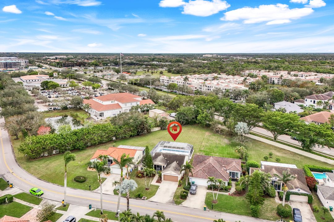 7234 Mill Pond Cir, Naples, FL 34109