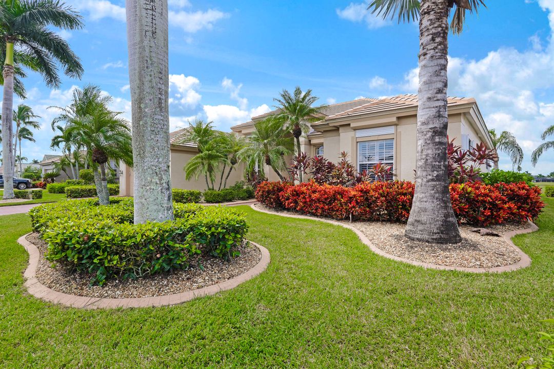 16272 Edgemont Dr, Fort Myers, FL 33908