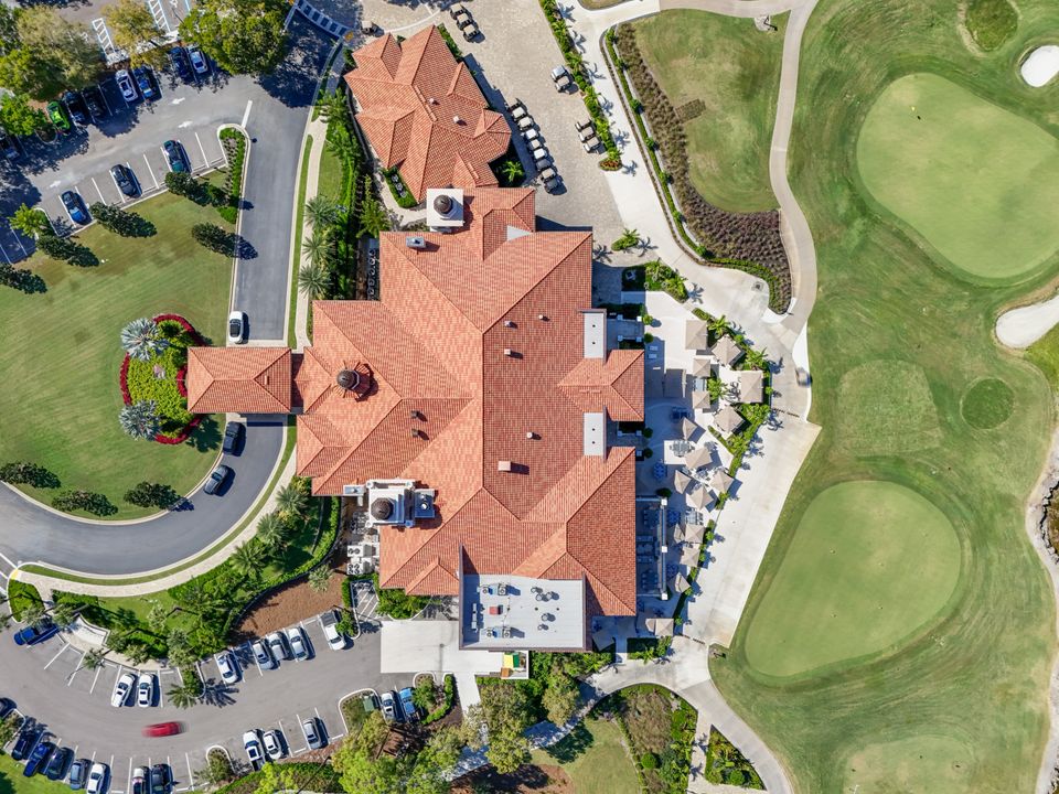 7319 Lantana Cir, Naples, FL 34119