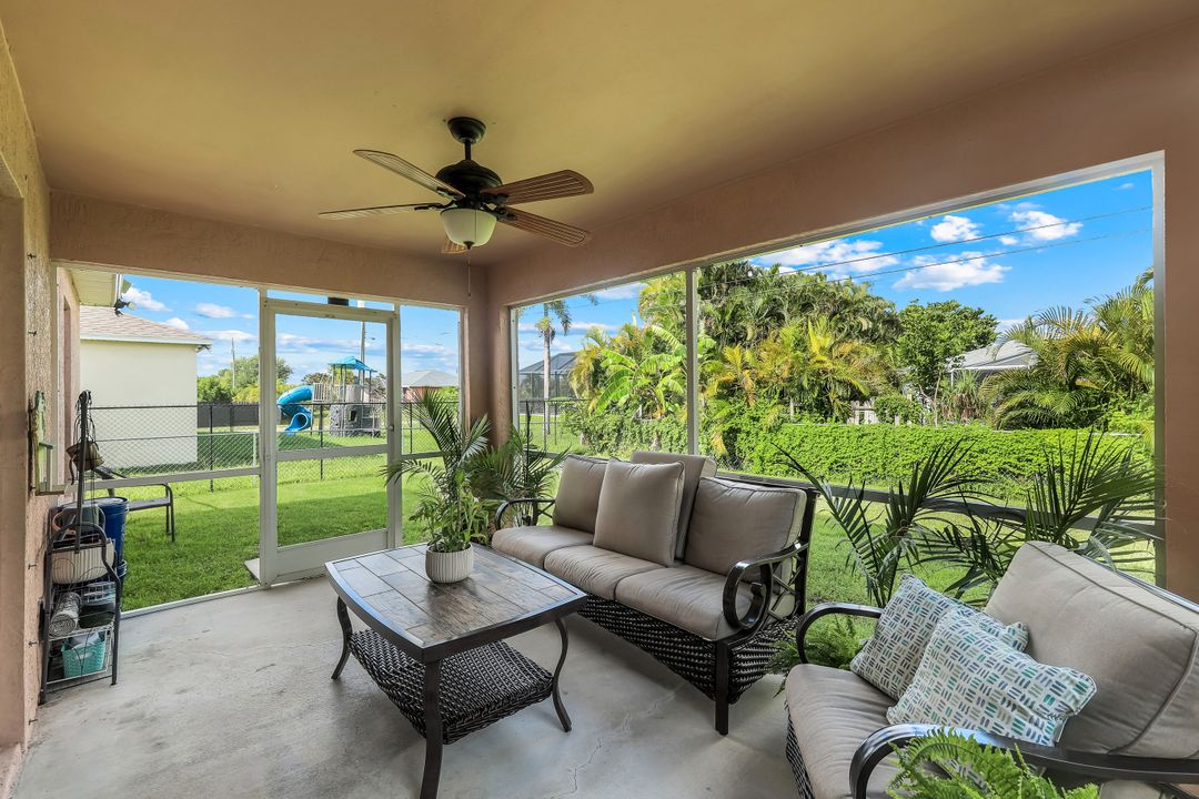 1006 NE 6th Pl, Cape Coral, FL 33909