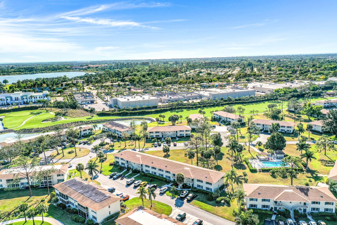 259 Winners Cir #4, Naples, FL 34112