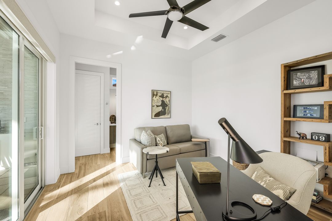 428 SW 39th Ave, Cape Coral, FL 33991